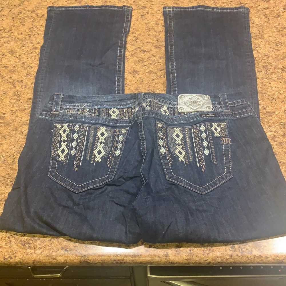 EUC Miss Me Mid Rise Easy Boot Jeans 34 Bling Rhinestones